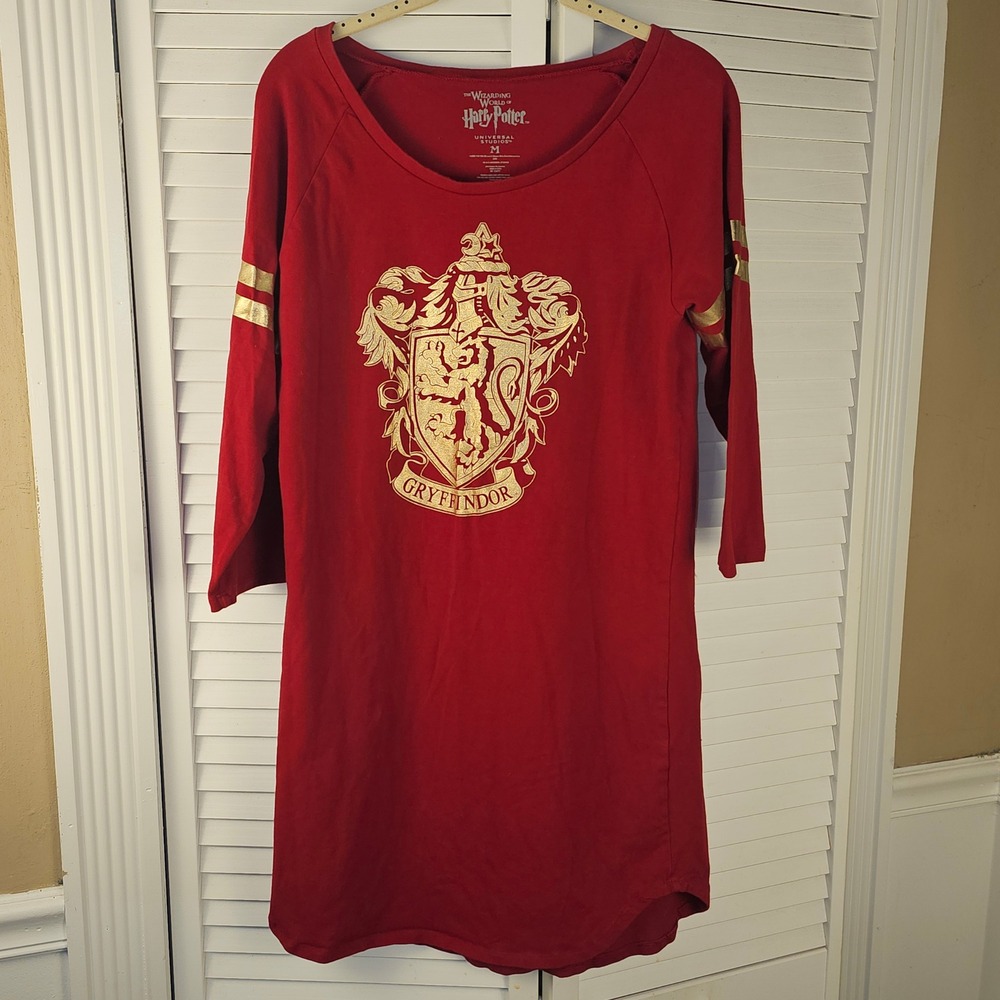 Universal Studios Wizarding World Of‎ Harry Potter Gryffindor Sleep Shirt Medium